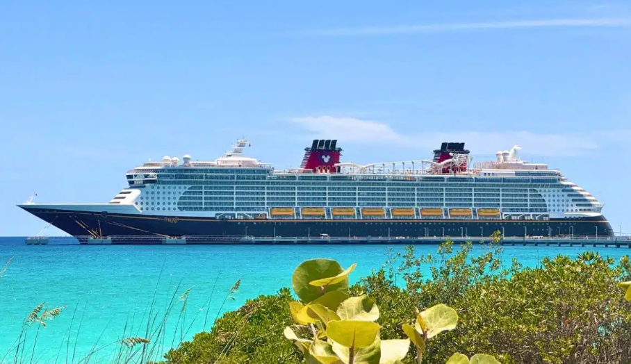 Cruise Ship